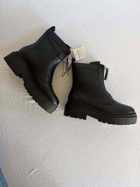 Arizona Jean Co AZ Xander Black Front Zip Platform Lug Boots Women's Size 10 New